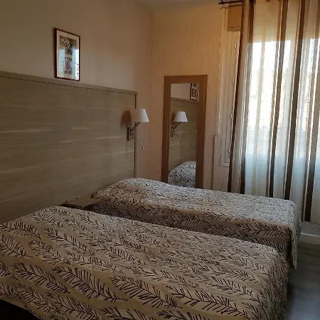 Le Provencal فندق