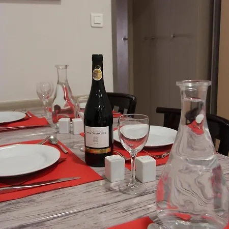 Le Provencal فندق تاراسكون